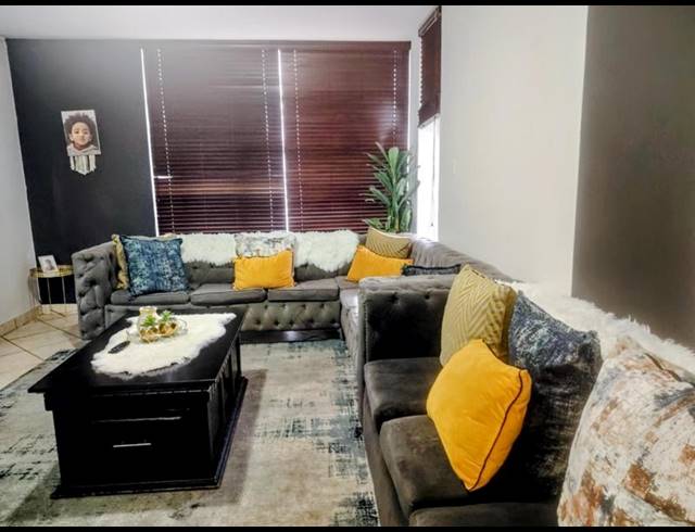 3 BEDROOM APARTMENT FOR SALE IN BEDFORD GARDENS